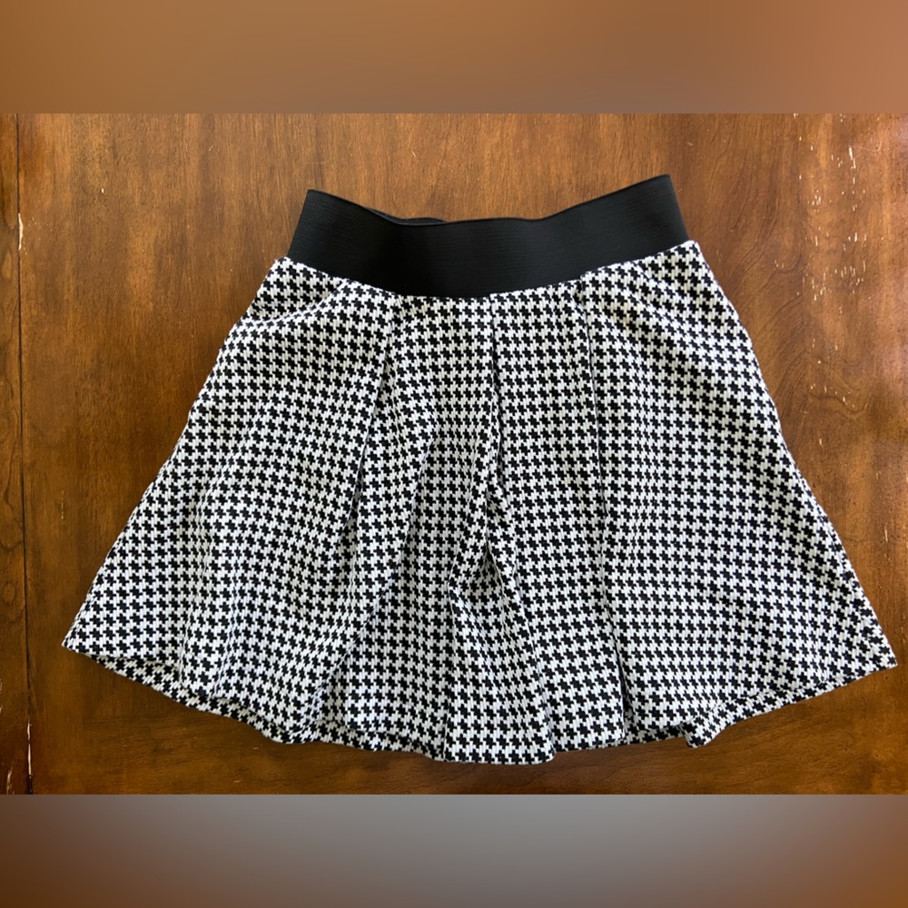 UO SKATER SKIRT